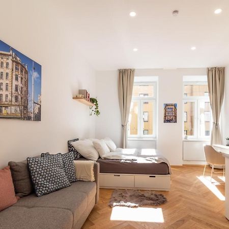 Vienna Central Apartment Экстерьер фото